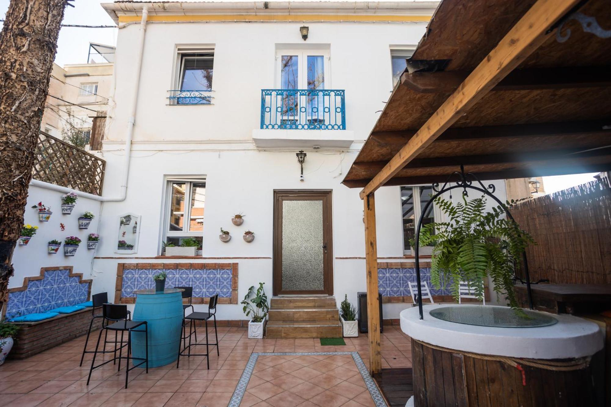 Naim Guest House Malaga Centro Bagian luar foto