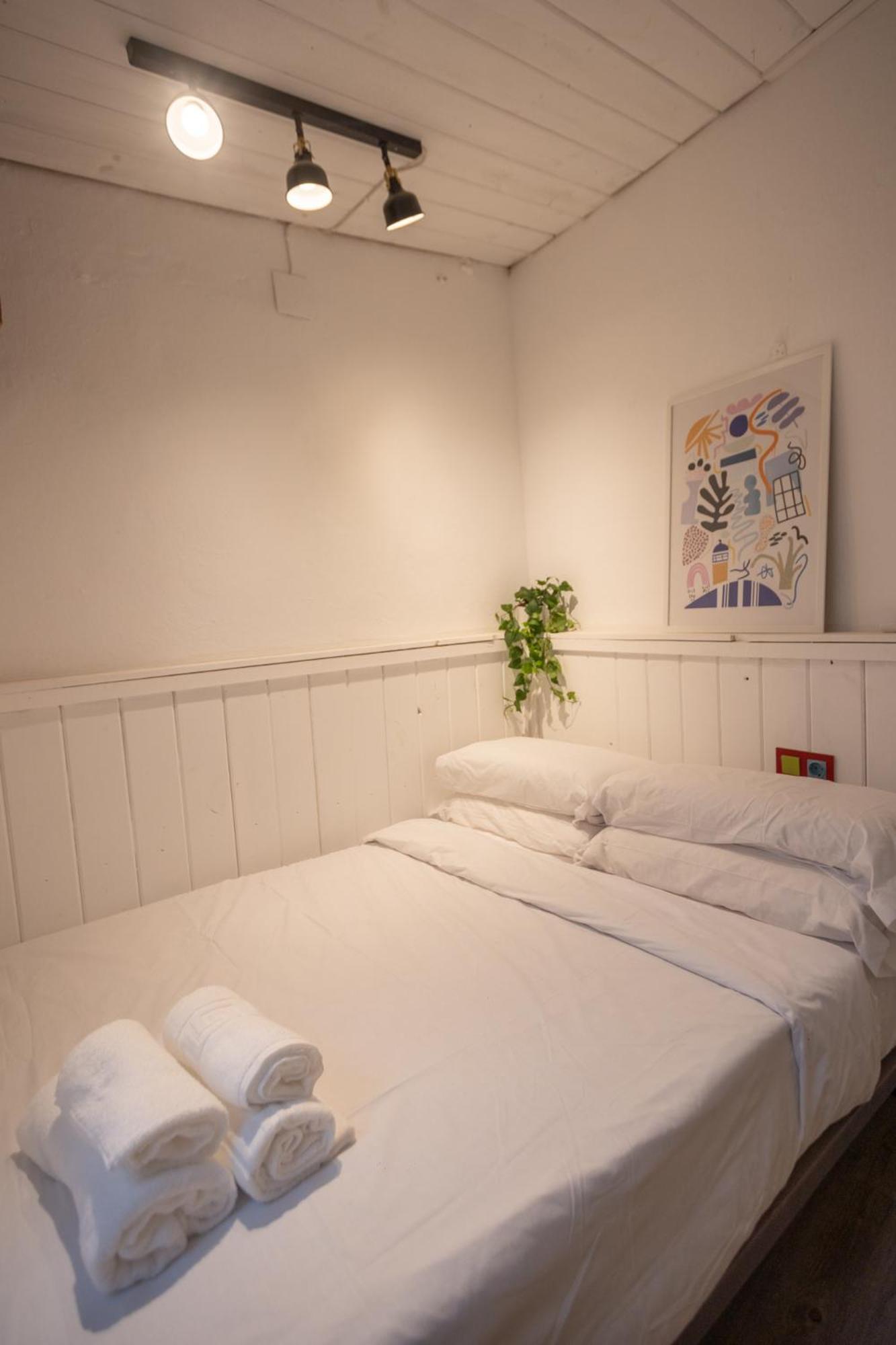 Naim Guest House Malaga Centro Bagian luar foto