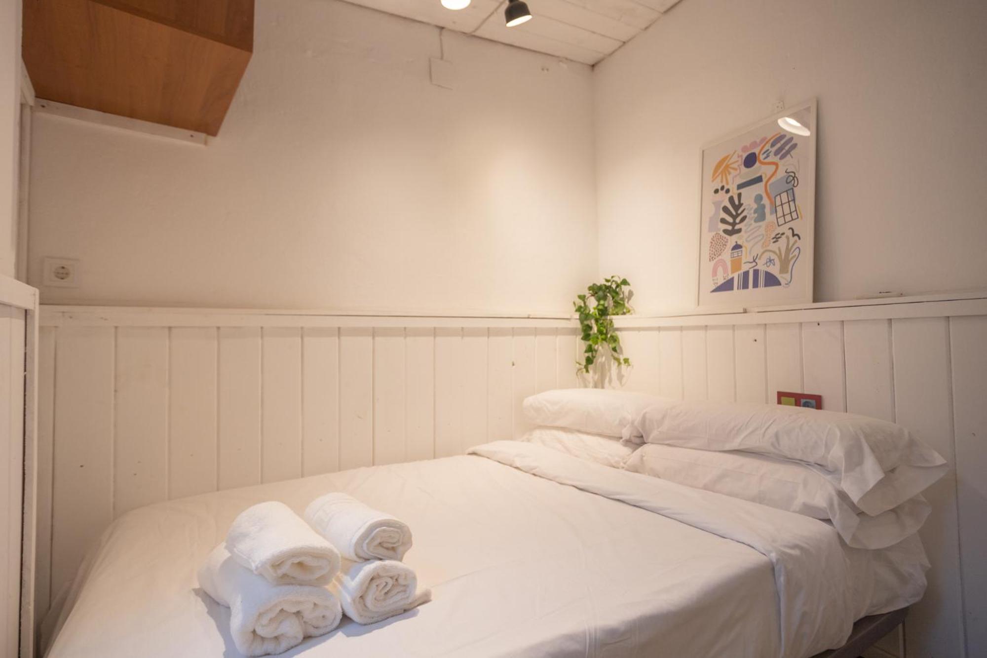 Naim Guest House Malaga Centro Bagian luar foto