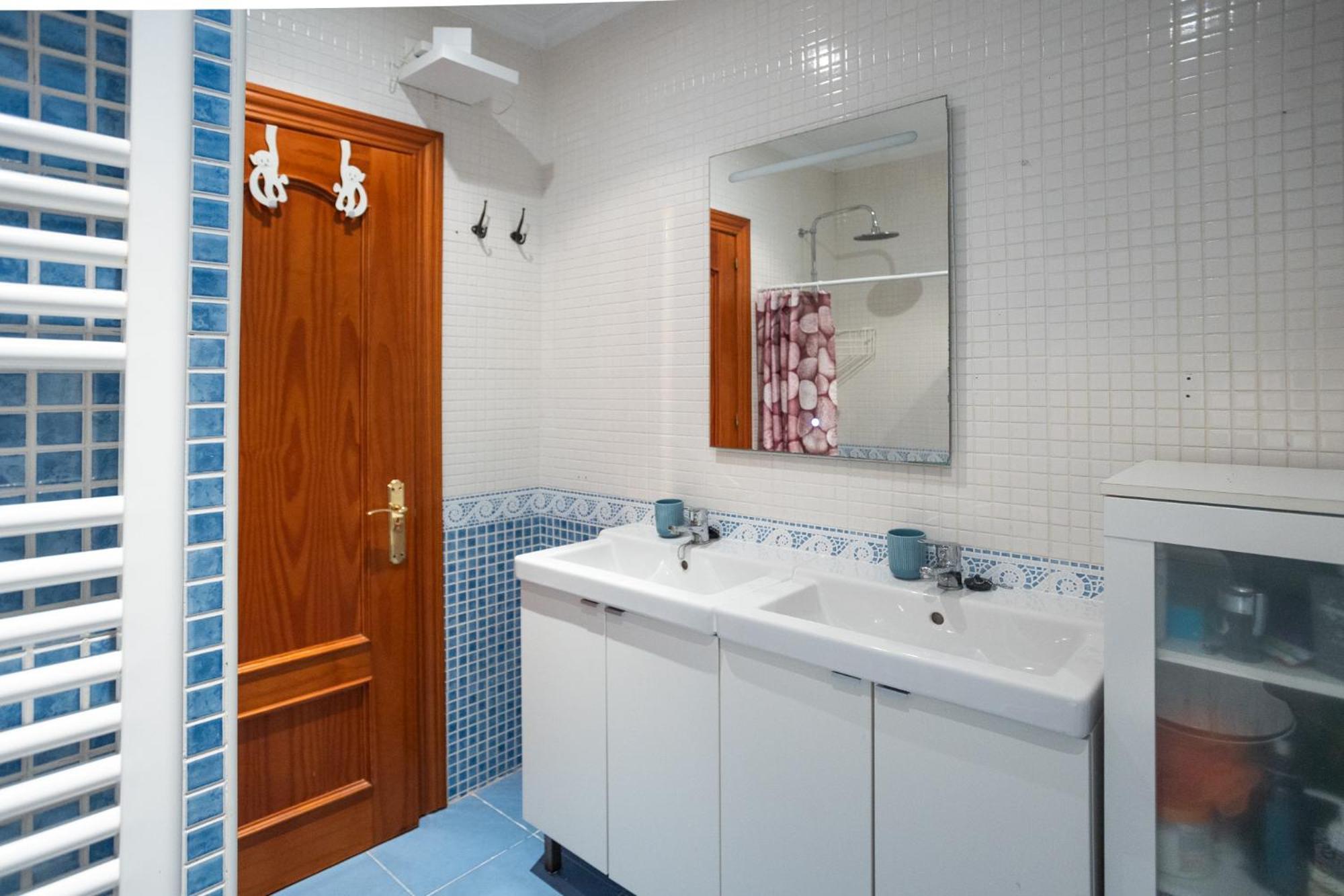 Naim Guest House Malaga Centro Bagian luar foto