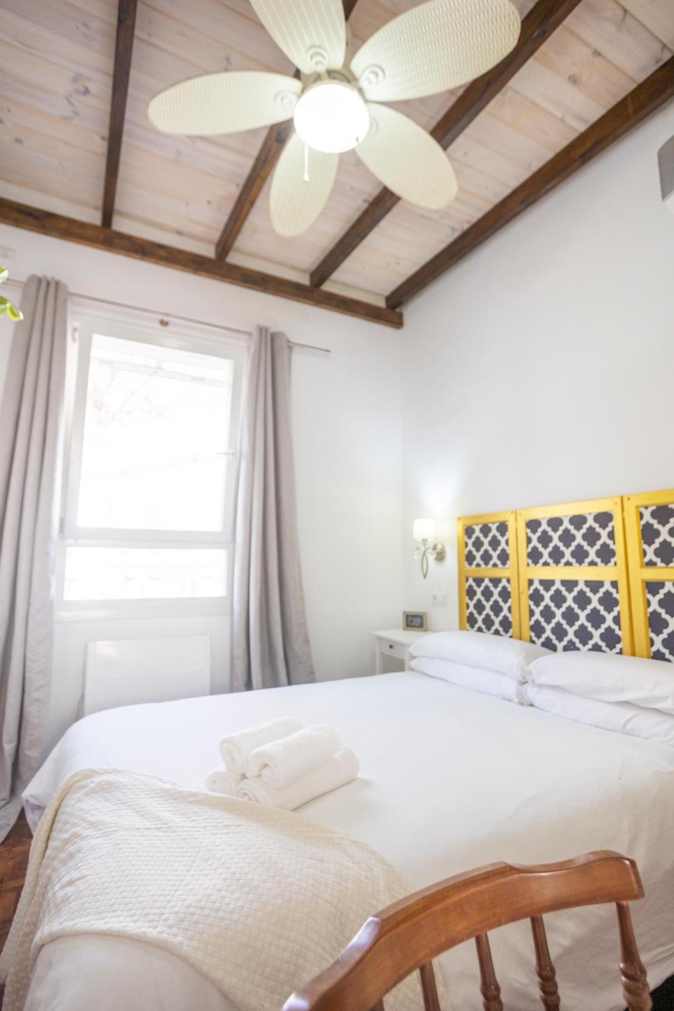 Naim Guest House Malaga Centro Bagian luar foto