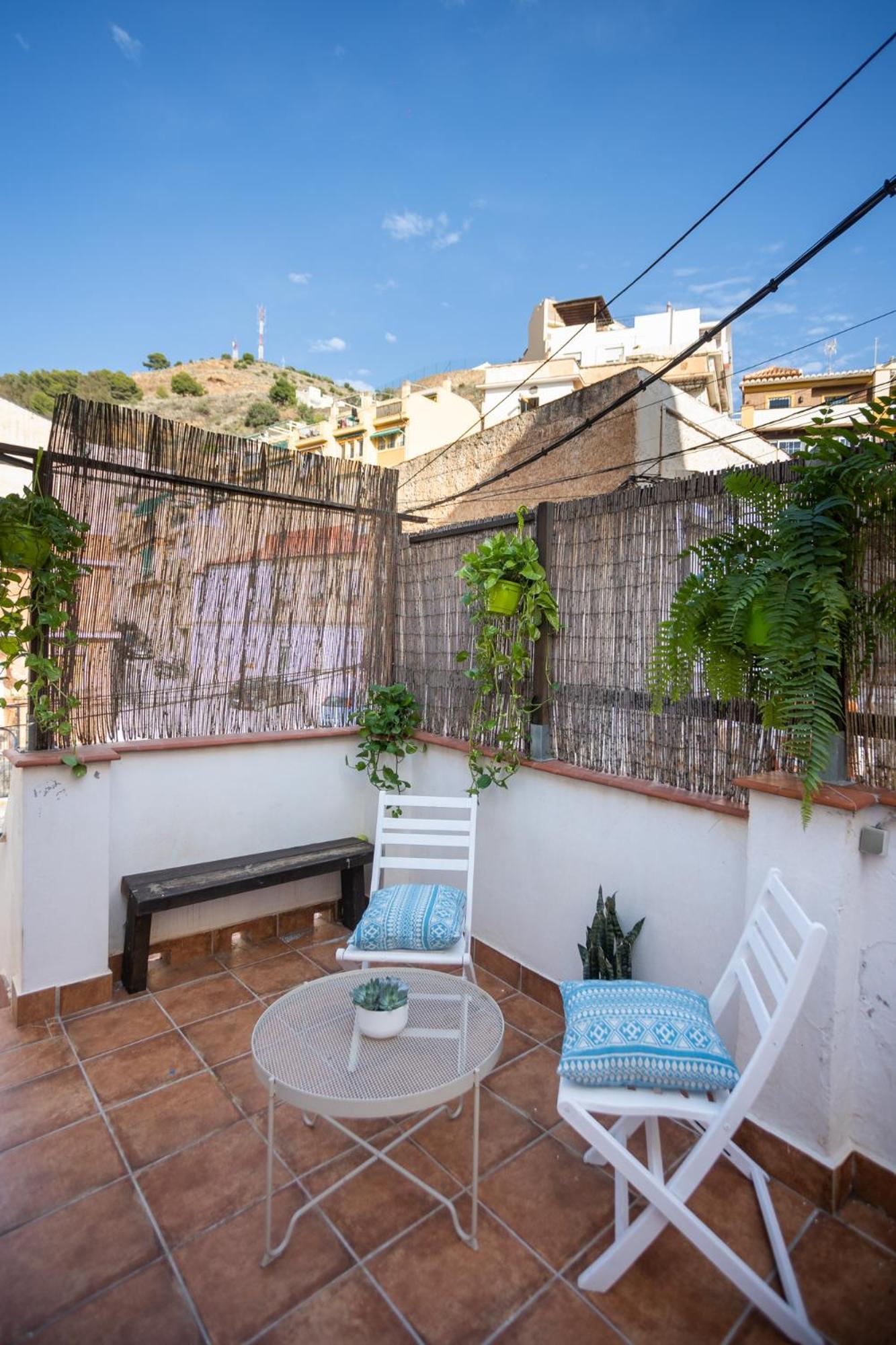Naim Guest House Malaga Centro Bagian luar foto