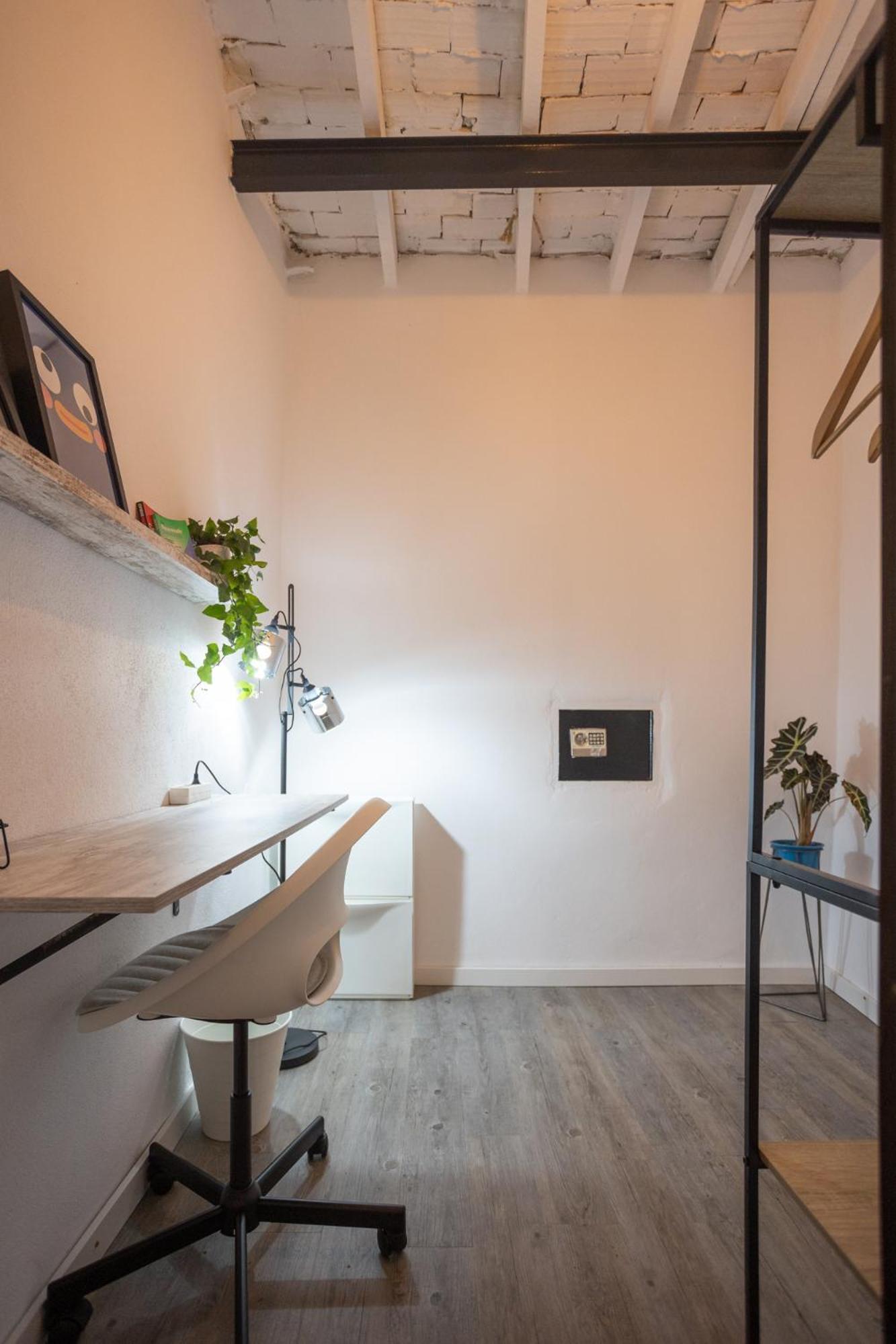 Naim Guest House Malaga Centro Bagian luar foto