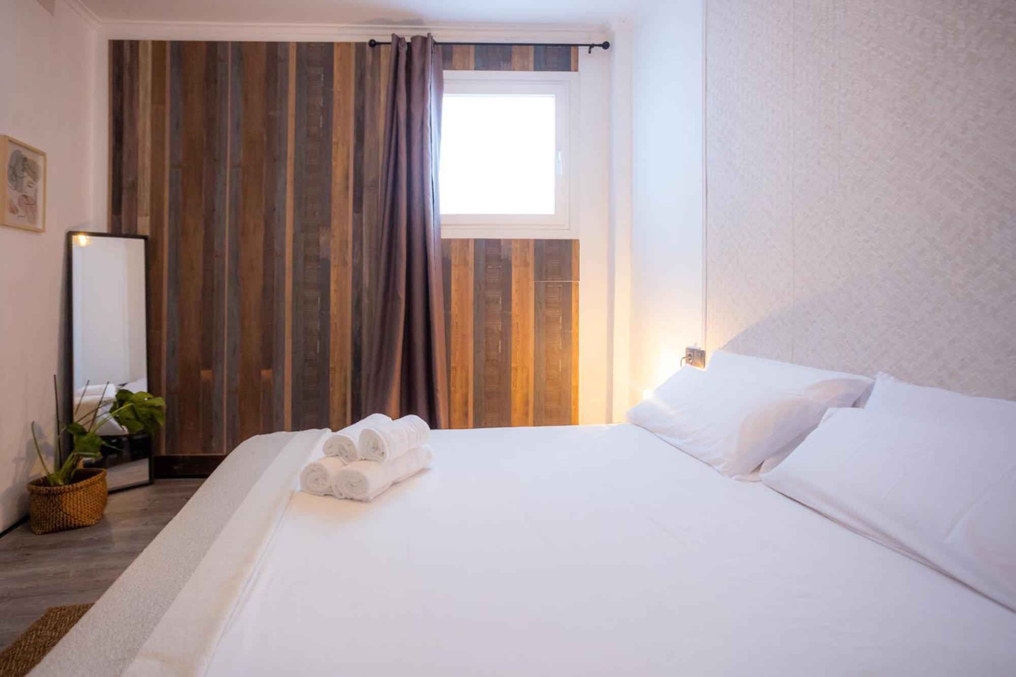 Naim Guest House Malaga Centro Bagian luar foto